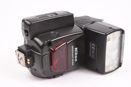 Nikon 800 speedlight hot - nikon,